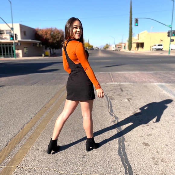 SOLD OUT - Picture 3 of 4